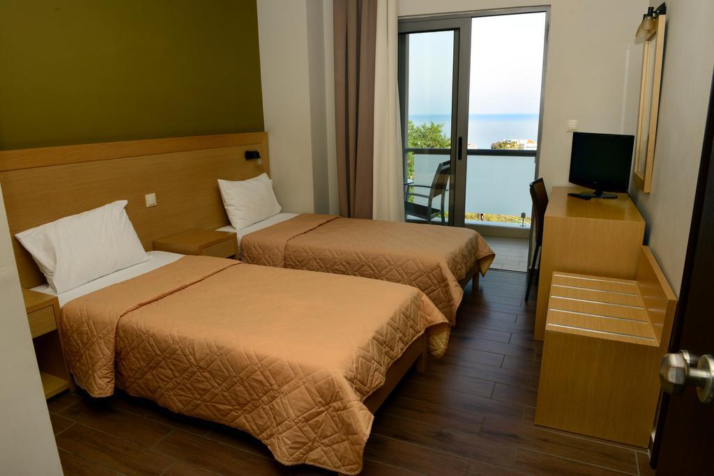 Ionion Hotel Kyparissia Room photo
